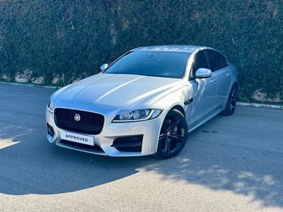 Jaguar XF 2.0 D 240 CV AWD aut. R-Sport  del 2018 usata a Bari