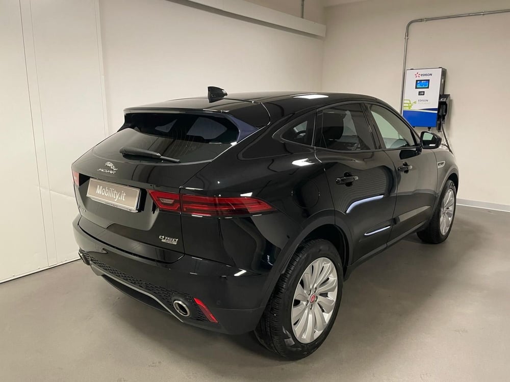 Jaguar E-Pace usata a Milano (2)