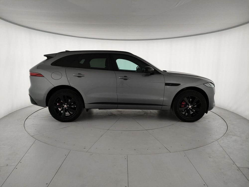 Jaguar F-Pace usata a Milano (6)