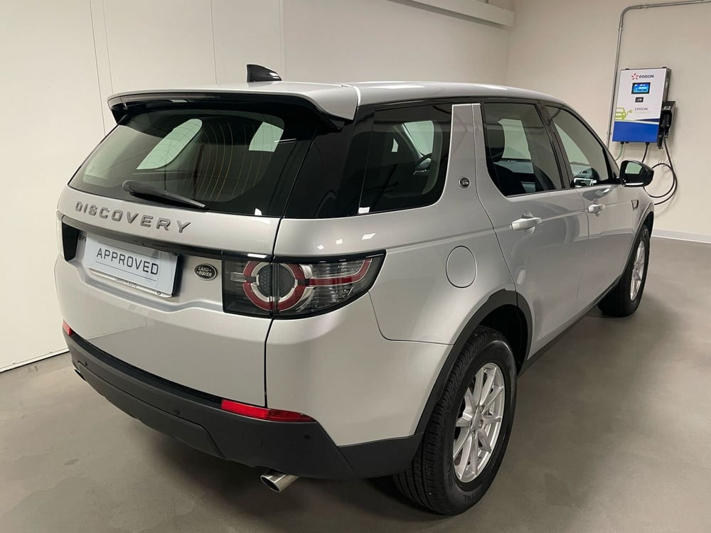 Land Rover Discovery Sport usata a Milano (2)