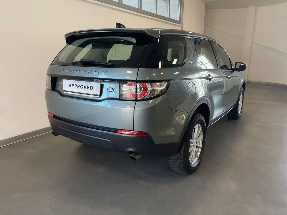 Land Rover Discovery Sport usata a Milano (2)