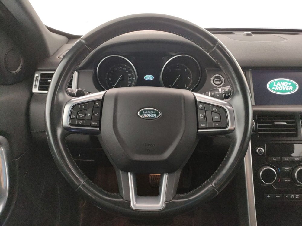 Land Rover Discovery Sport usata a Milano (11)