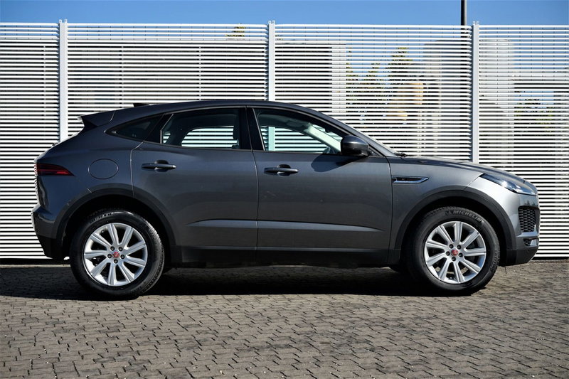 Jaguar E-Pace usata a Chieti (6)
