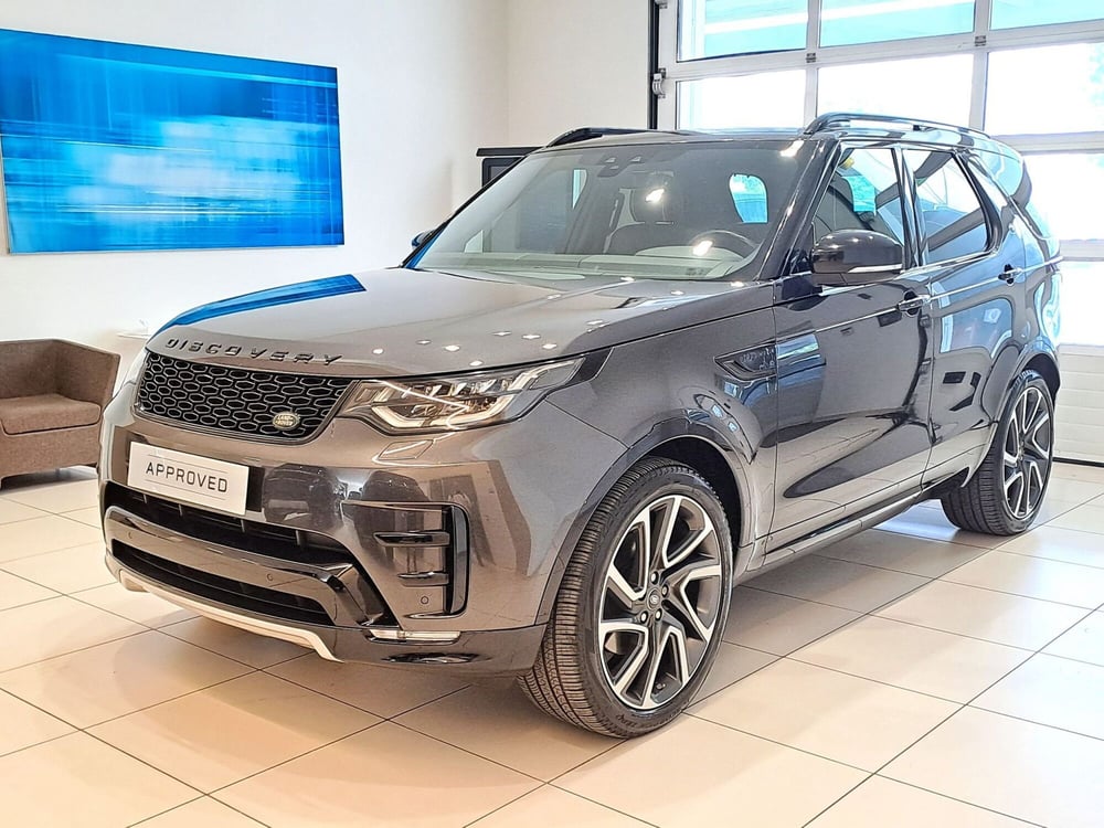 Land Rover Discovery usata a Pavia