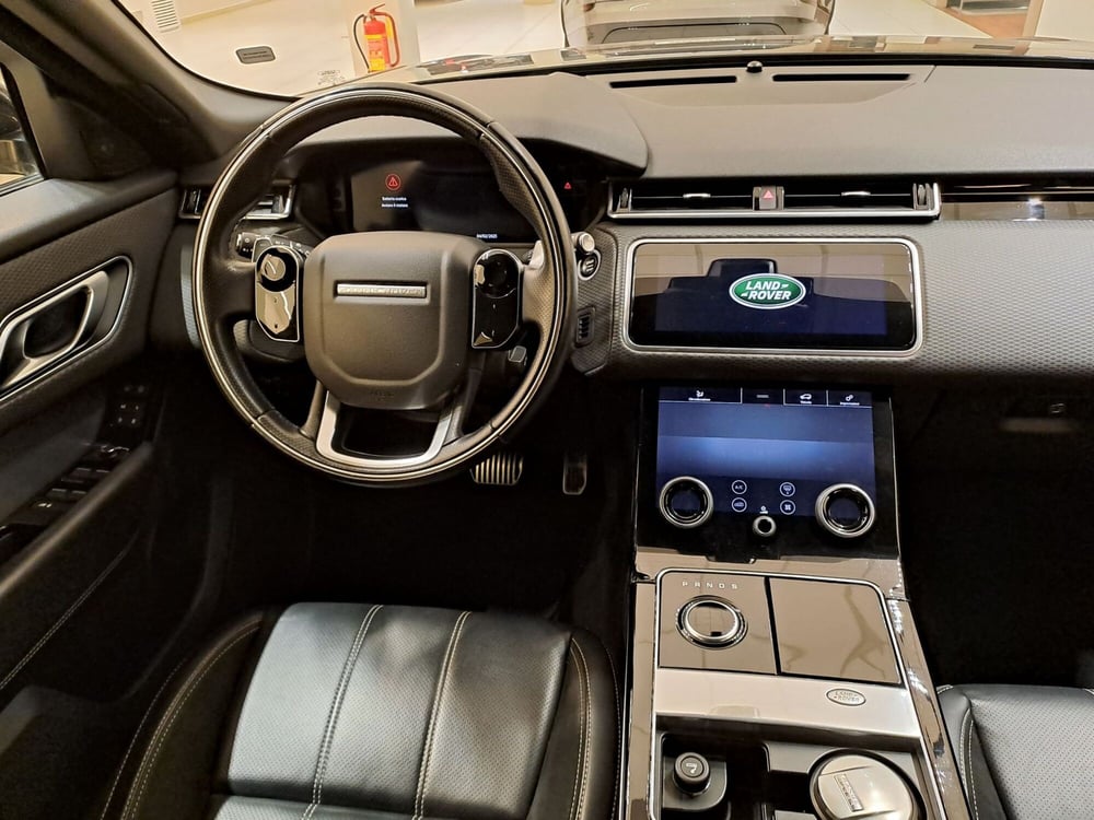 Land Rover Range Rover Velar usata a Pavia (4)