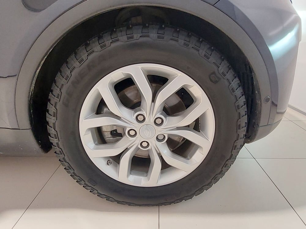 Land Rover Discovery Sport usata a Pistoia (9)