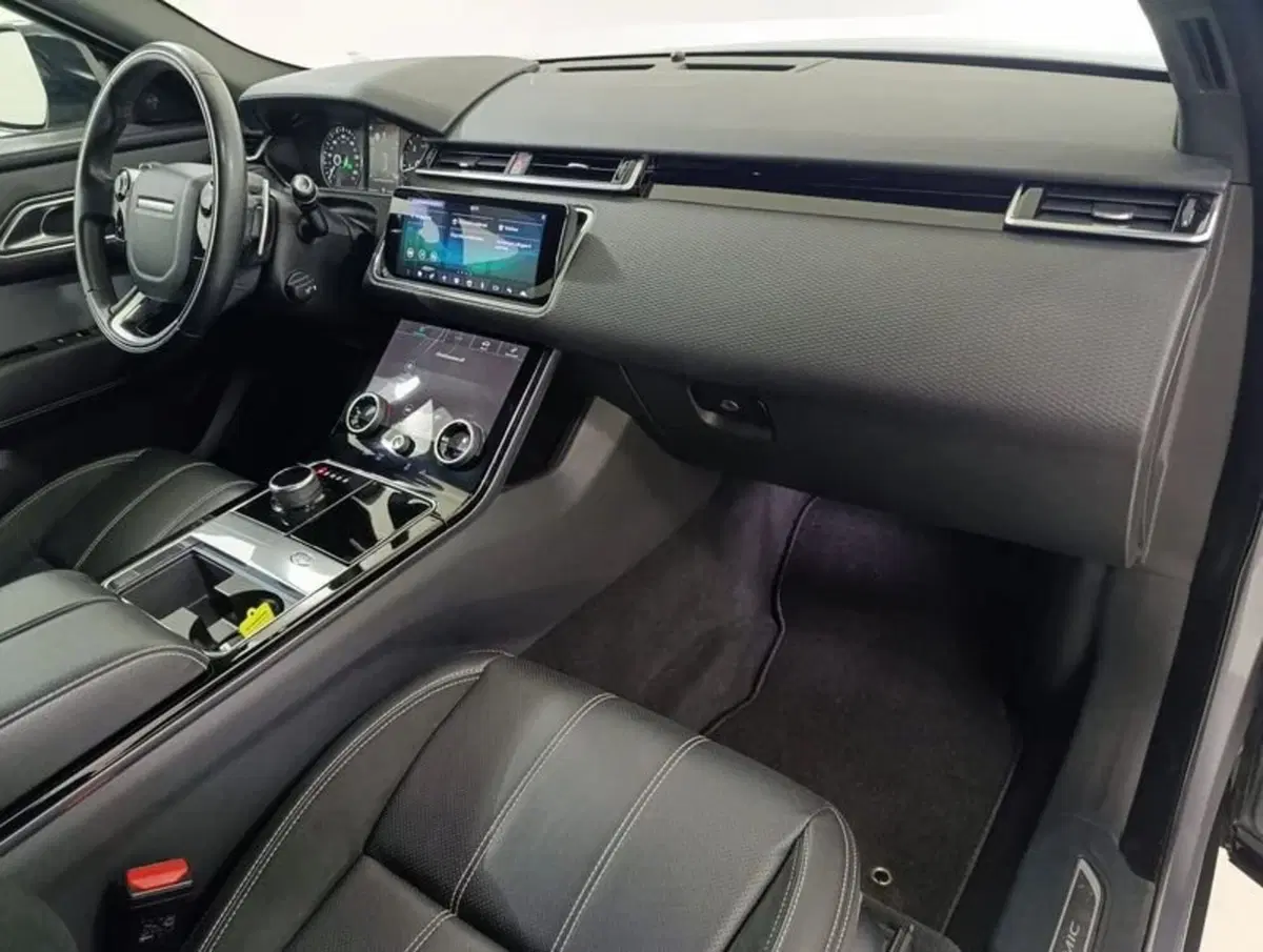 Land Rover Range Rover Velar usata a Pesaro-Urbino (4)