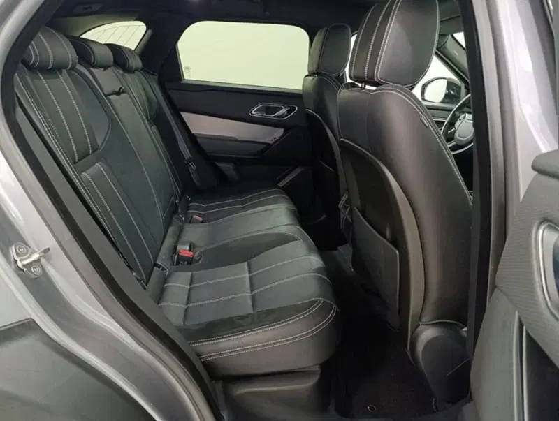 Land Rover Range Rover Velar usata a Pesaro-Urbino (5)