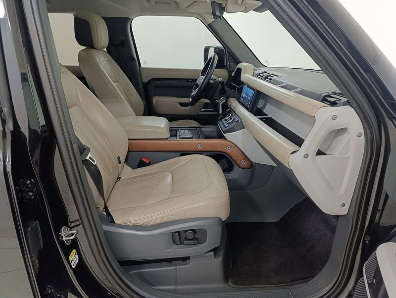 Land Rover Defender usata a Pesaro-Urbino (3)