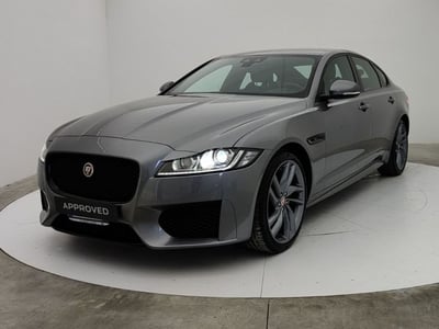 Jaguar XF 2.0 D 180 CV AWD aut. Chequered Flag del 2020 usata a Ragusa