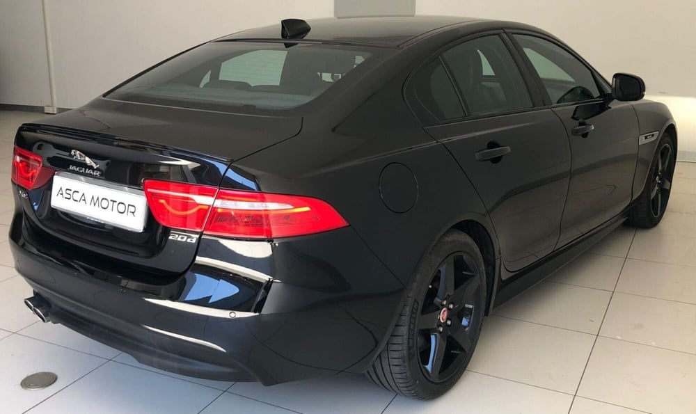 Jaguar XE usata a Ferrara (2)