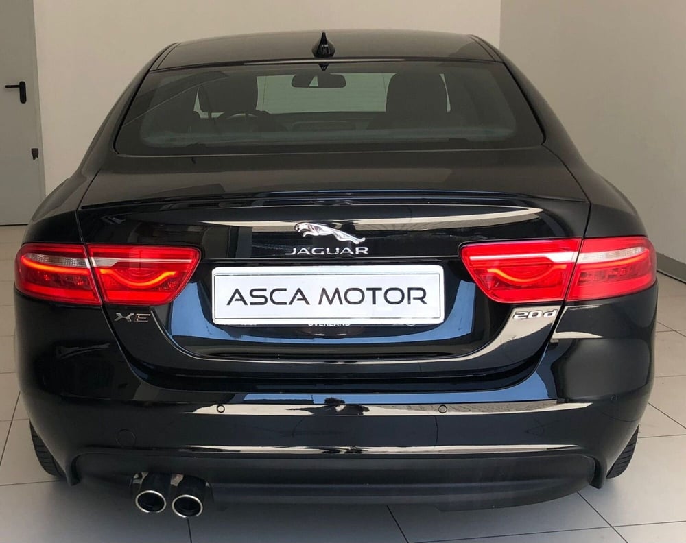 Jaguar XE usata a Ferrara (7)