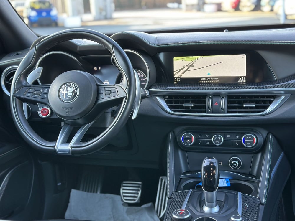 Alfa Romeo Stelvio usata a Torino (16)