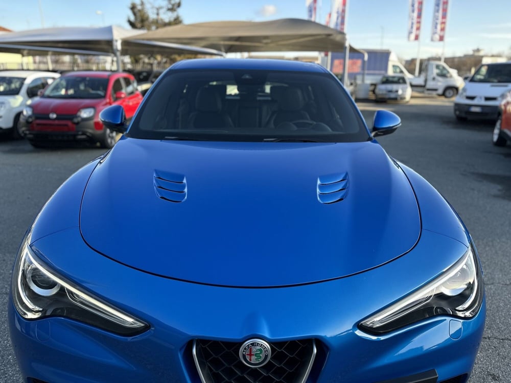 Alfa Romeo Stelvio usata a Torino (7)