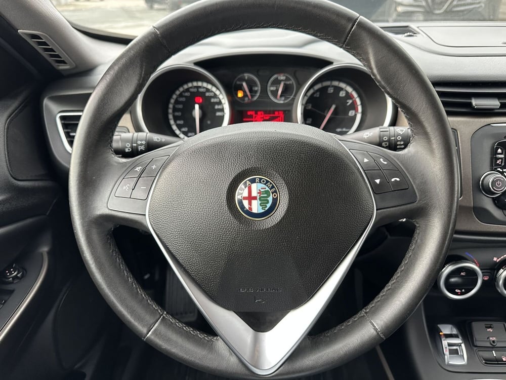 Alfa Romeo Giulietta usata a Torino (17)