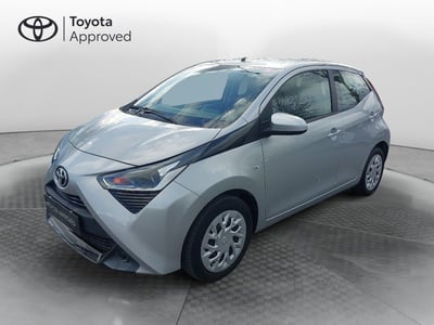 Toyota Aygo Connect 1.0 VVT-i 72 CV 5 porte x-play del 2021 usata a Roma