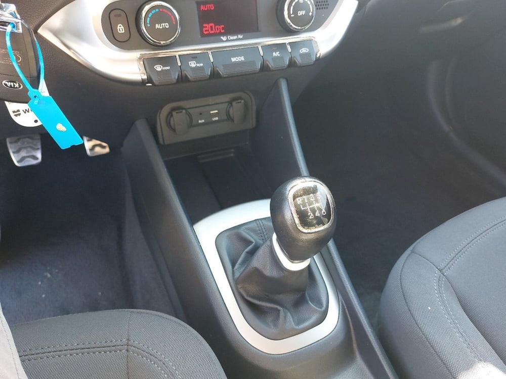 Kia Rio usata a Roma (14)