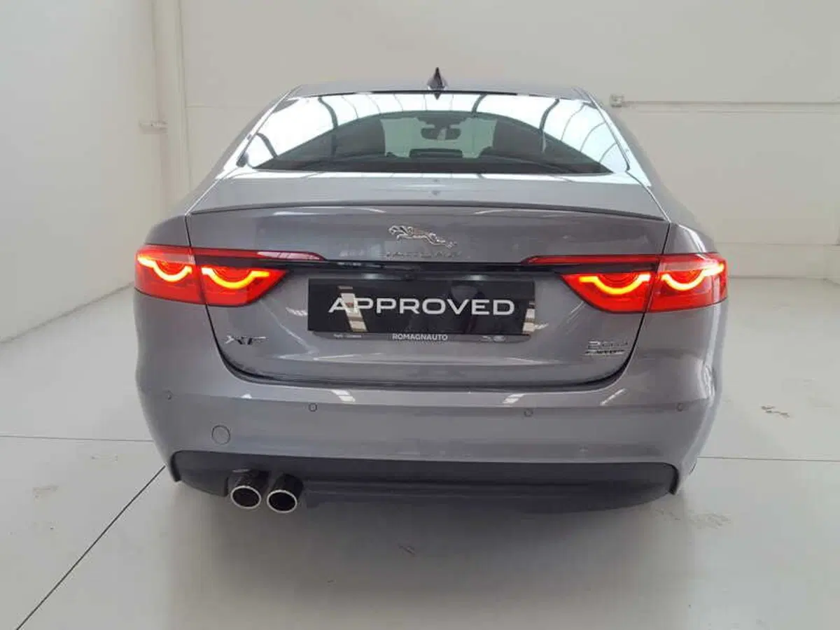 Jaguar XF usata a Forlì-Cesena (5)