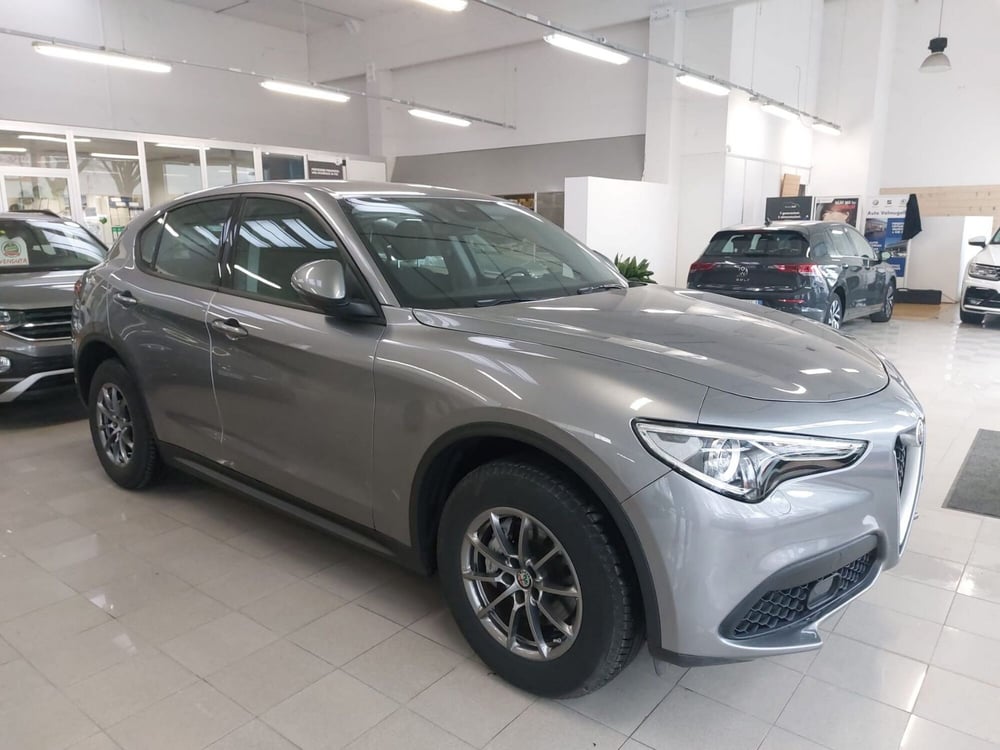 Alfa Romeo Stelvio usata a Firenze (3)