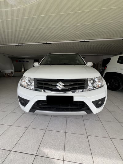 Suzuki Grand Vitara 1.9 DDiS 3p. Evolution Navi del 2014 usata a Corropoli