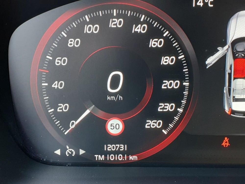 Volvo XC40 usata a Modena (9)