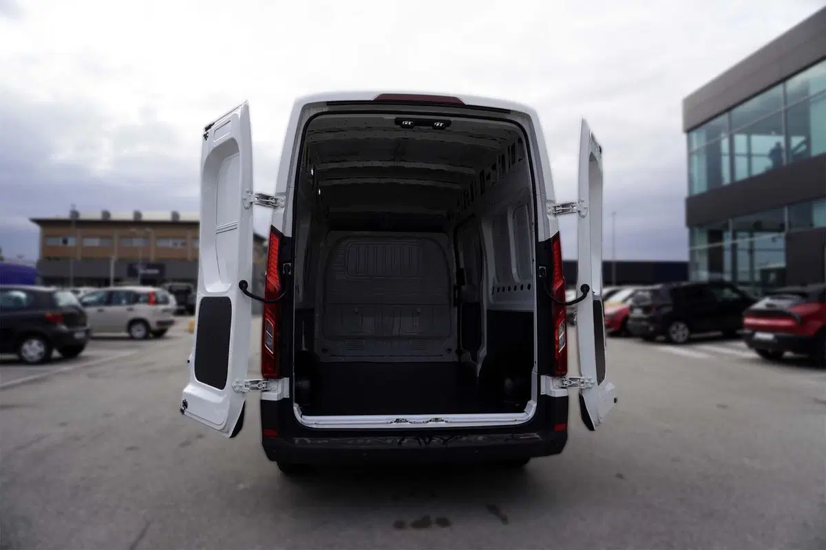 Maxus Deliver9 Furgone nuova a Treviso (6)