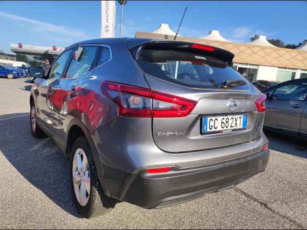 Nissan Qashqai usata a Roma (2)