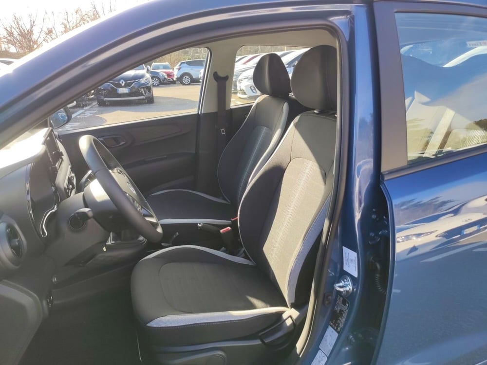 Hyundai i10 nuova a Roma (14)