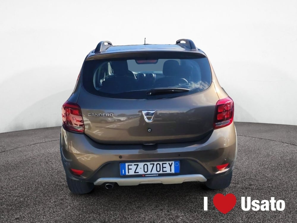 Dacia Sandero usata a Roma (5)