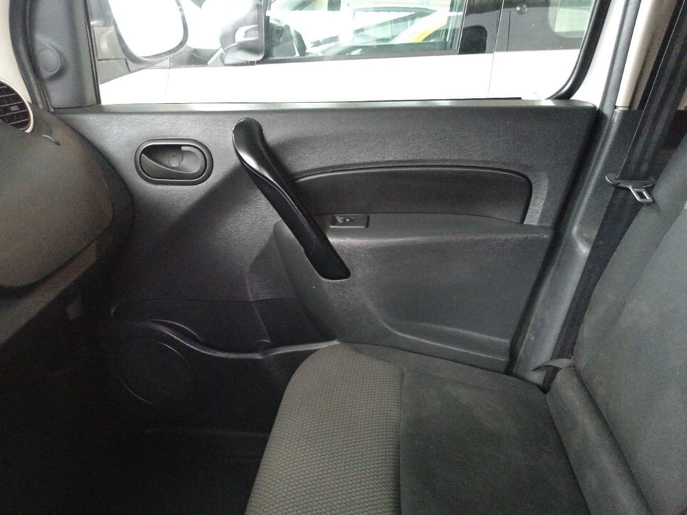 Renault Kangoo usata a Latina (18)