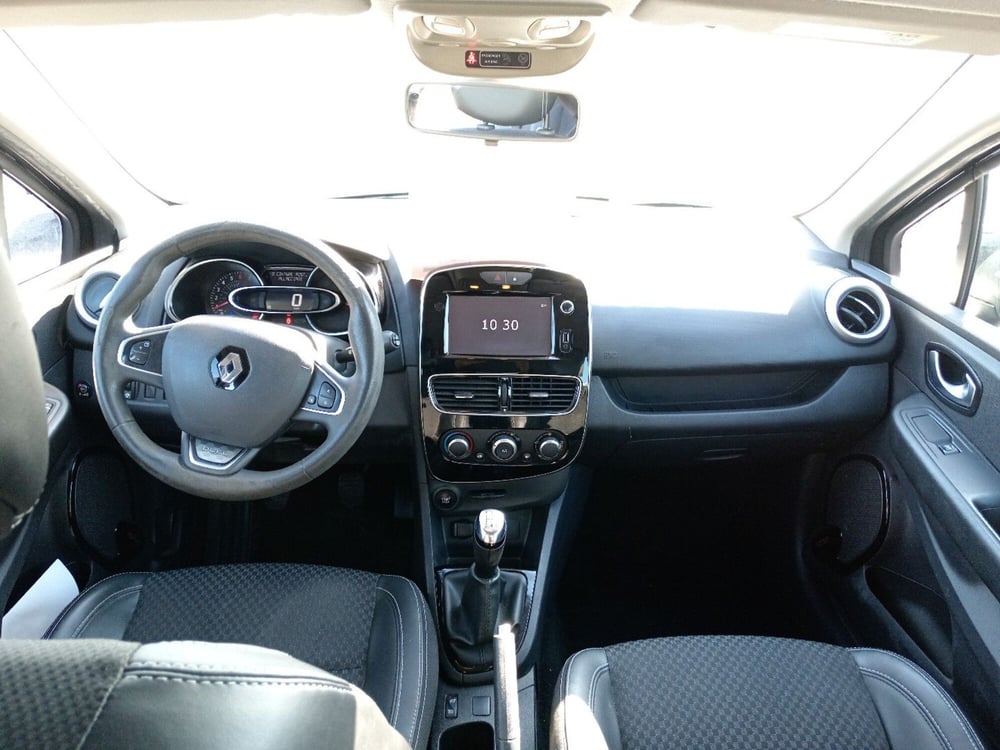 Renault Clio usata a Latina (12)