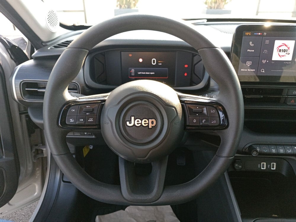 Jeep Avenger nuova a Latina (13)