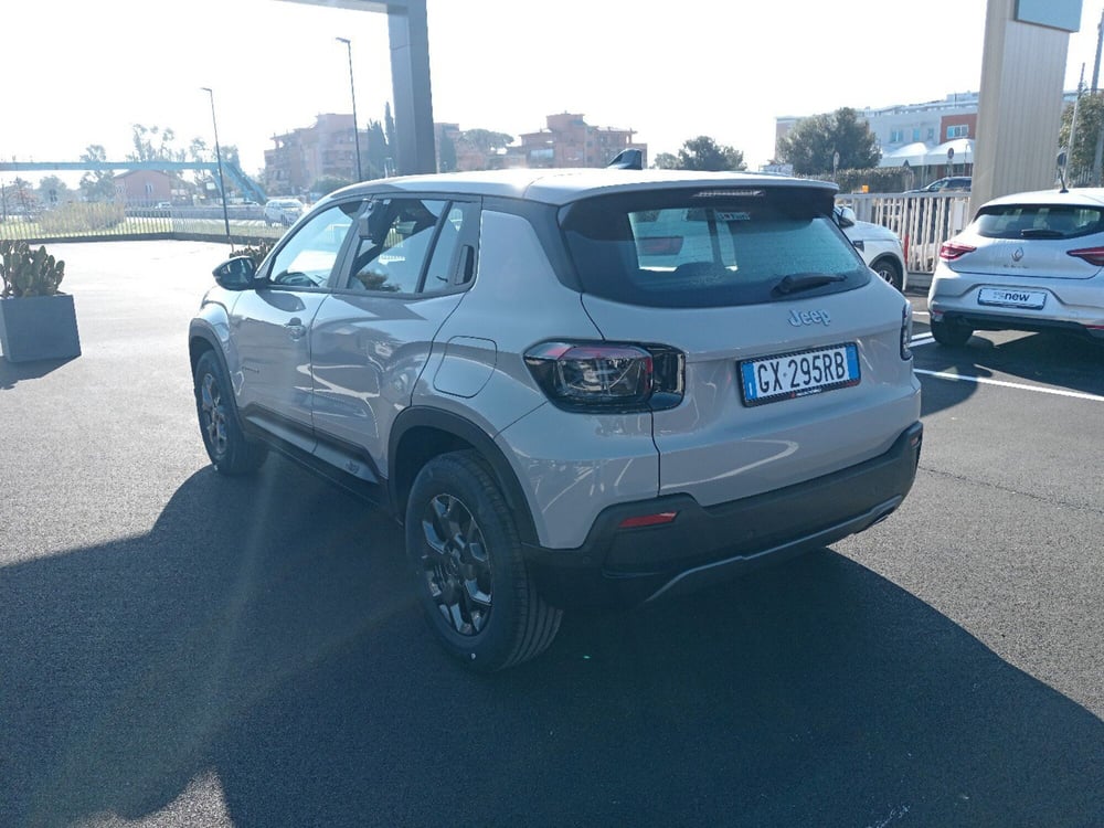 Jeep Avenger nuova a Latina (3)