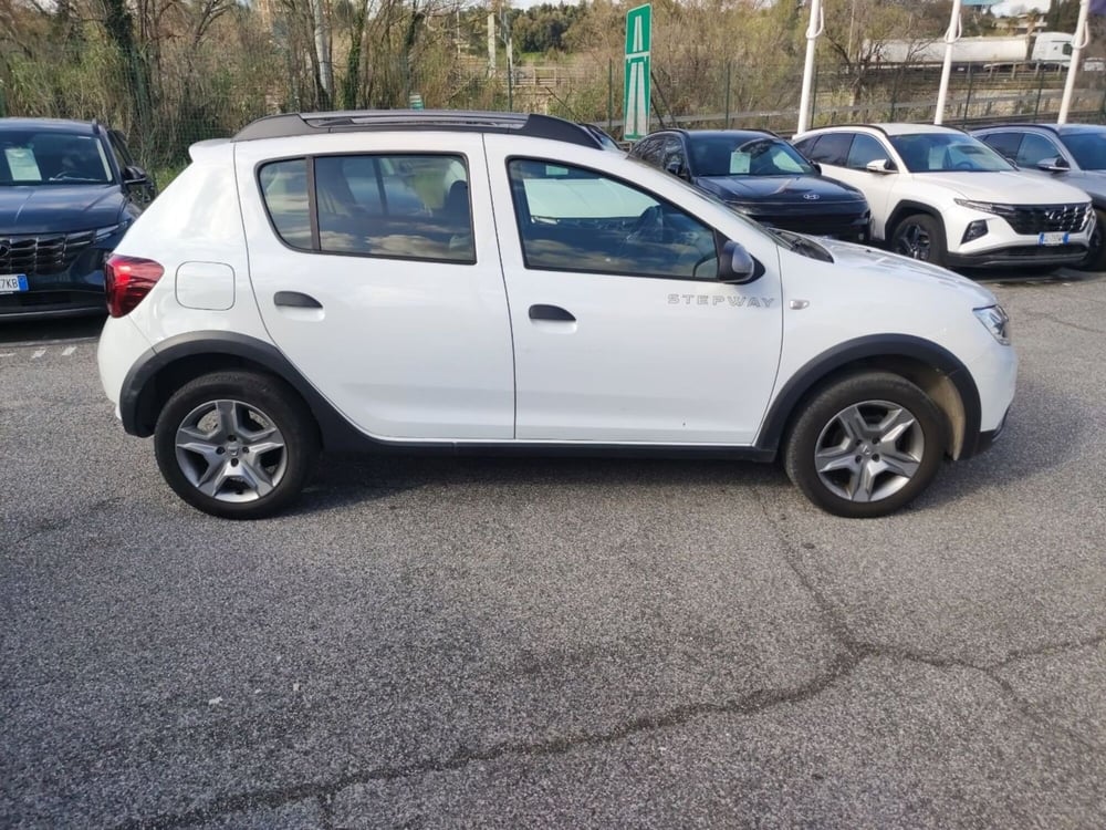 Dacia Sandero usata a Roma (6)