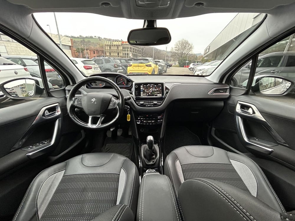 Peugeot 2008 usata a Modena (8)