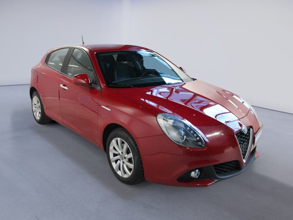 Alfa Romeo Giulietta usata a Udine (2)