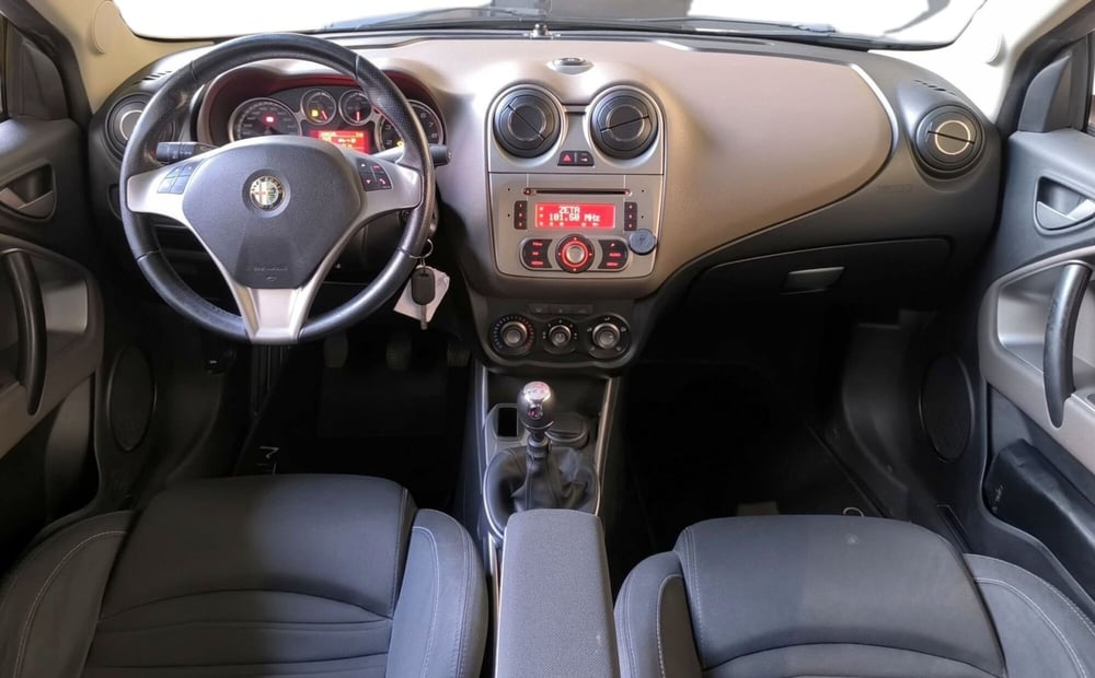 Alfa Romeo MiTo usata a Udine (10)