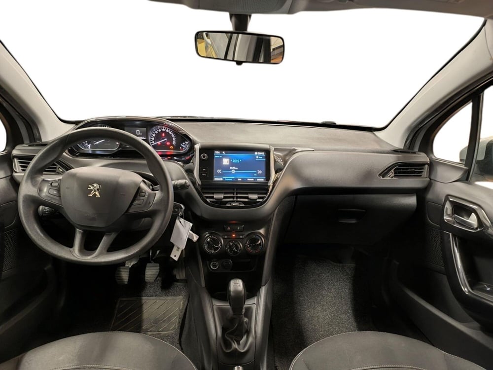 Peugeot 208 usata a Udine (10)