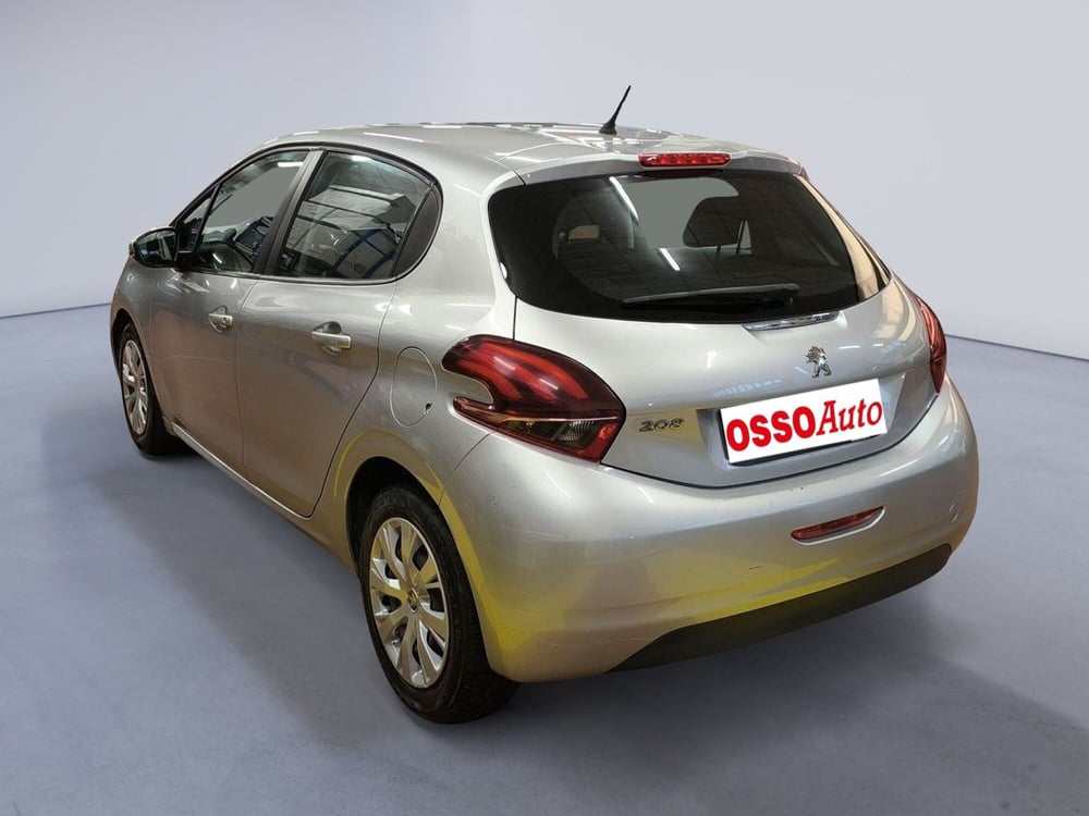 Peugeot 208 usata a Udine (4)