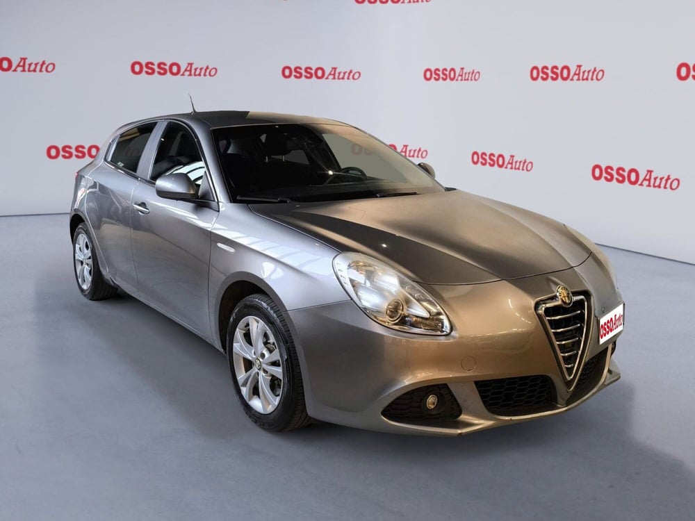 Alfa Romeo Giulietta usata a Udine (2)