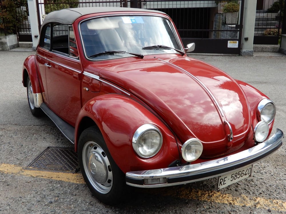 Volkswagen Maggiolino Cabrio usata a Milano (2)