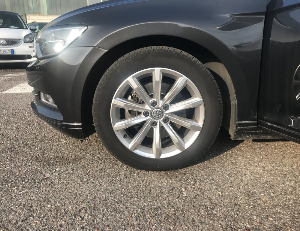 Volkswagen Passat Variant usata a Milano (12)