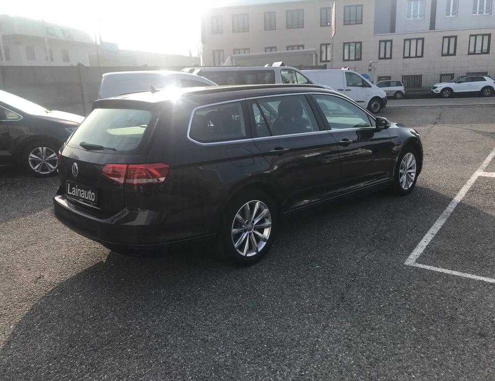 Volkswagen Passat Variant usata a Milano (5)