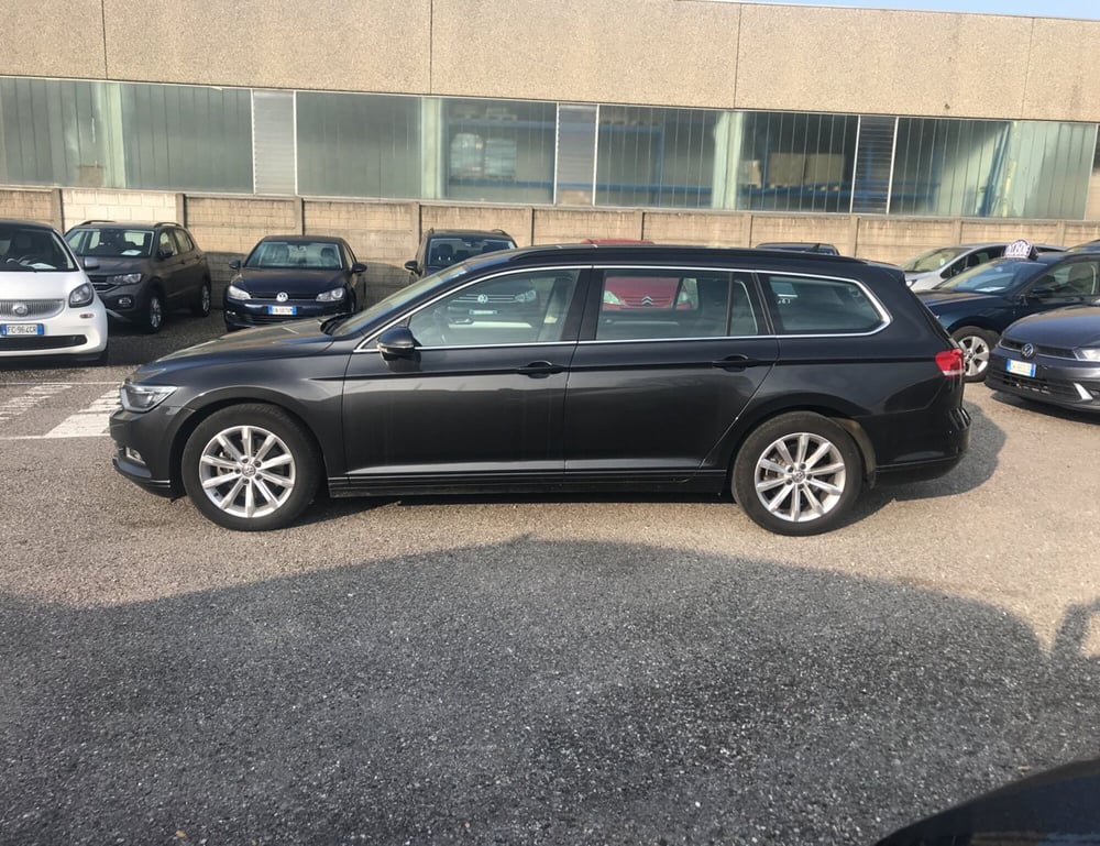 Volkswagen Passat Variant usata a Milano (8)