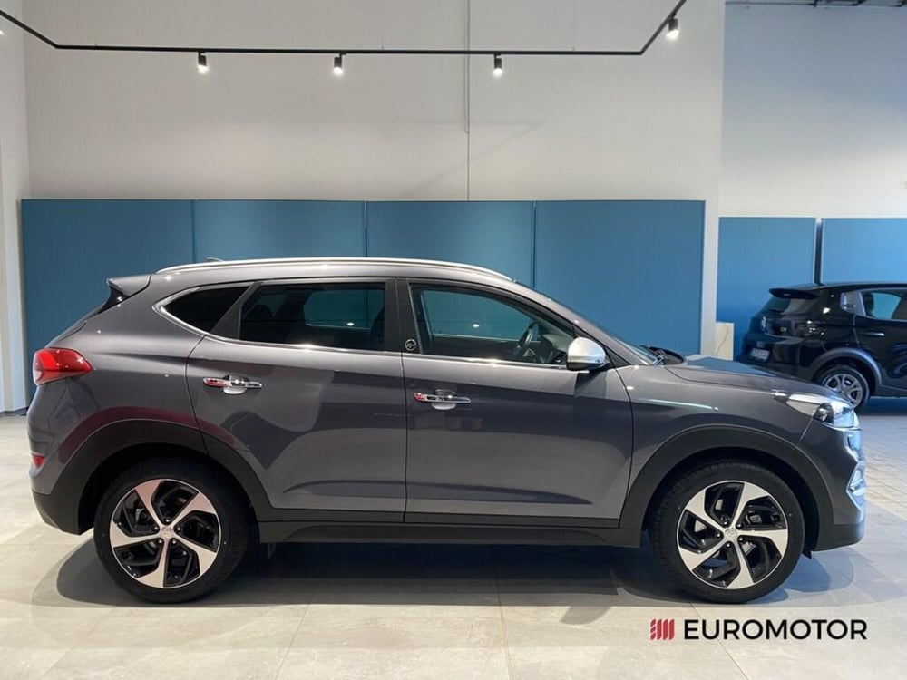 Hyundai Tucson usata a Bari (6)