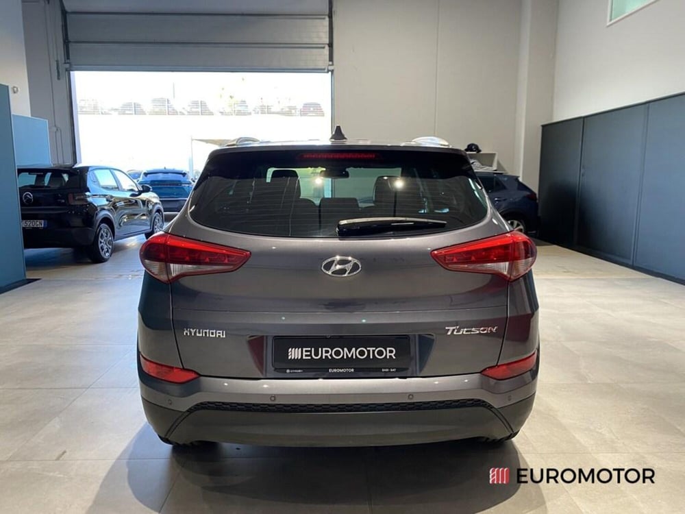 Hyundai Tucson usata a Bari (8)