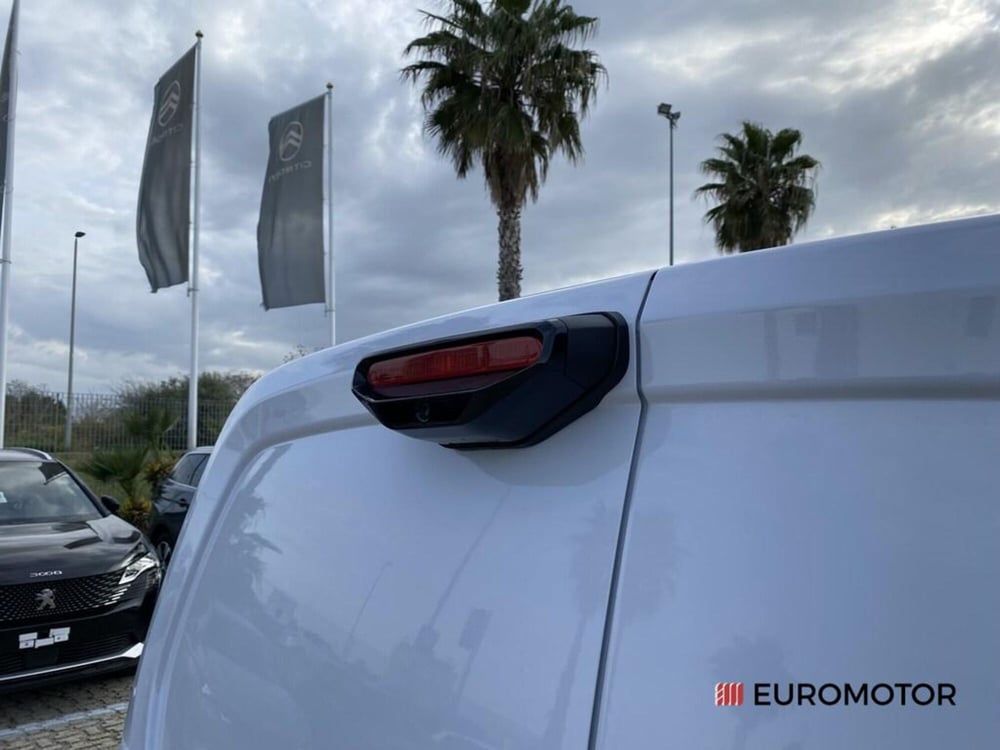 Citroen Berlingo Furgone nuova a Bari (12)