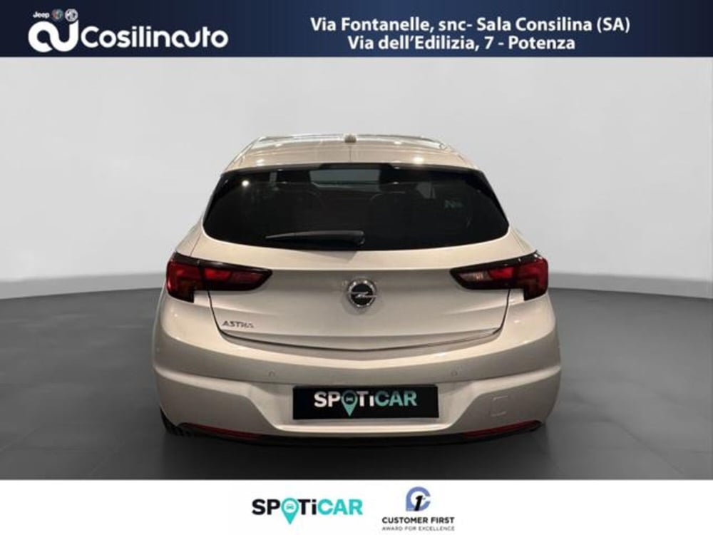 Opel Astra usata a Salerno (4)