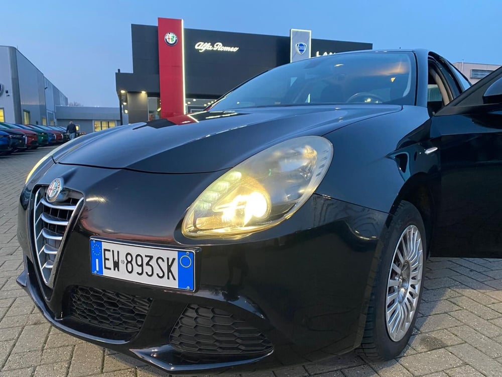 Alfa Romeo Giulietta usata a Alessandria (10)