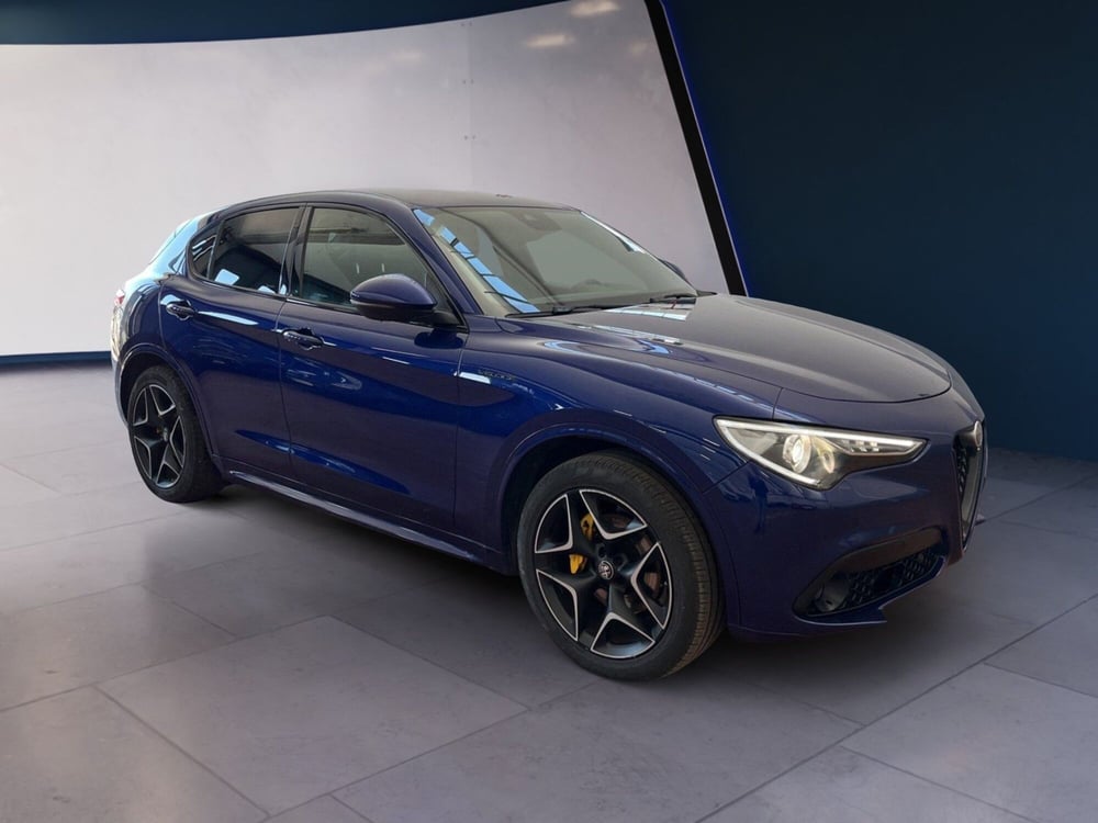 Alfa Romeo Stelvio usata a Torino (3)